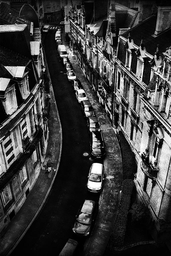 Walking (Vichy)-041-2015